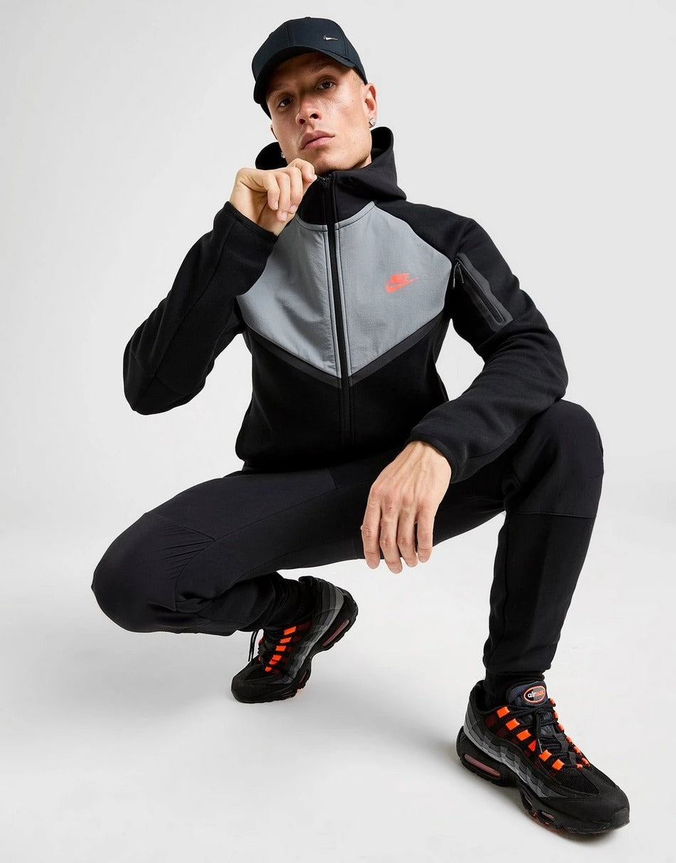 Tracksuit NIKE