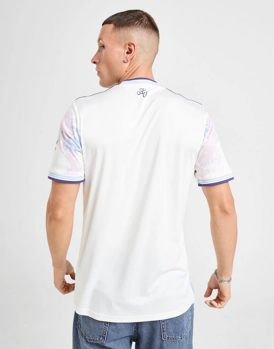 Aston Villa Troisième