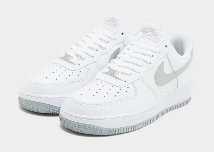 Nike Air Force 1 '07